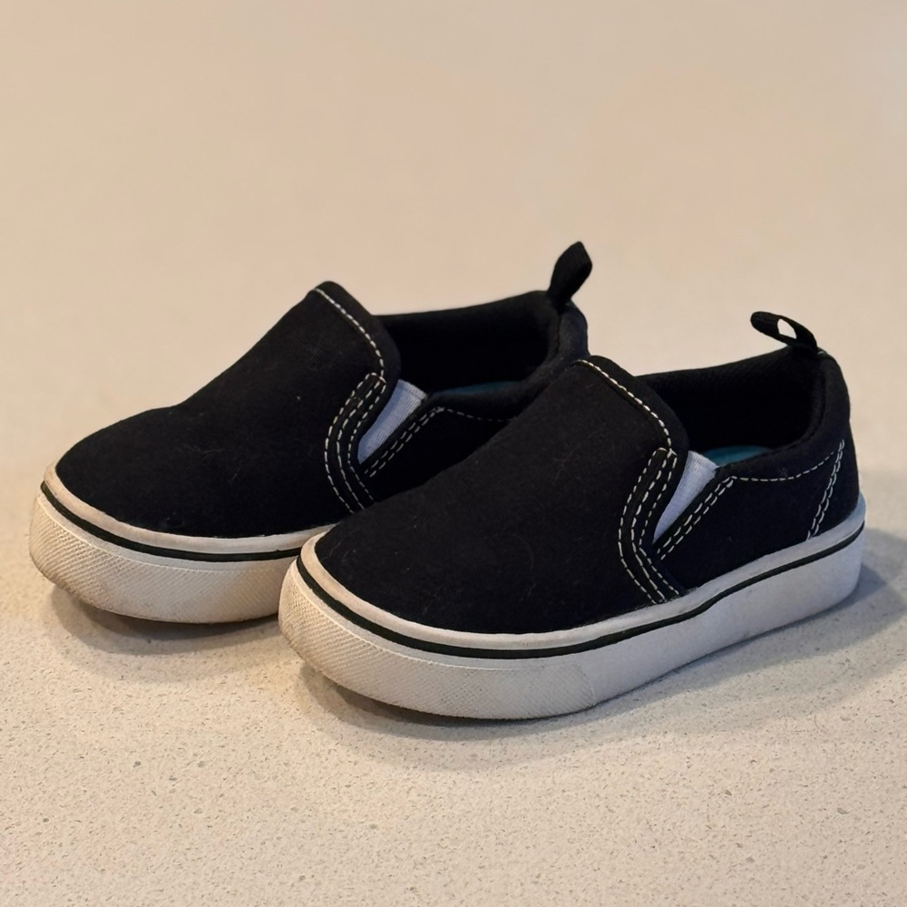 Wonder Nation Black Slip-On Sneakers